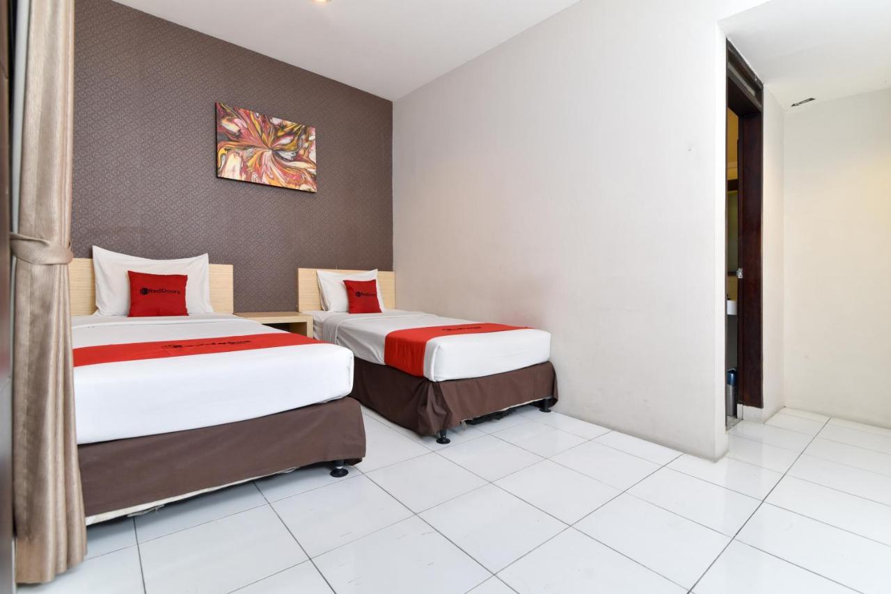 Reddoorz Plus @ Raya Legian Exteriér fotografie