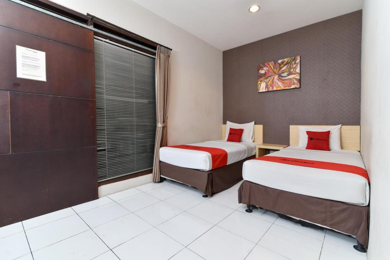 Reddoorz Plus @ Raya Legian Exteriér fotografie