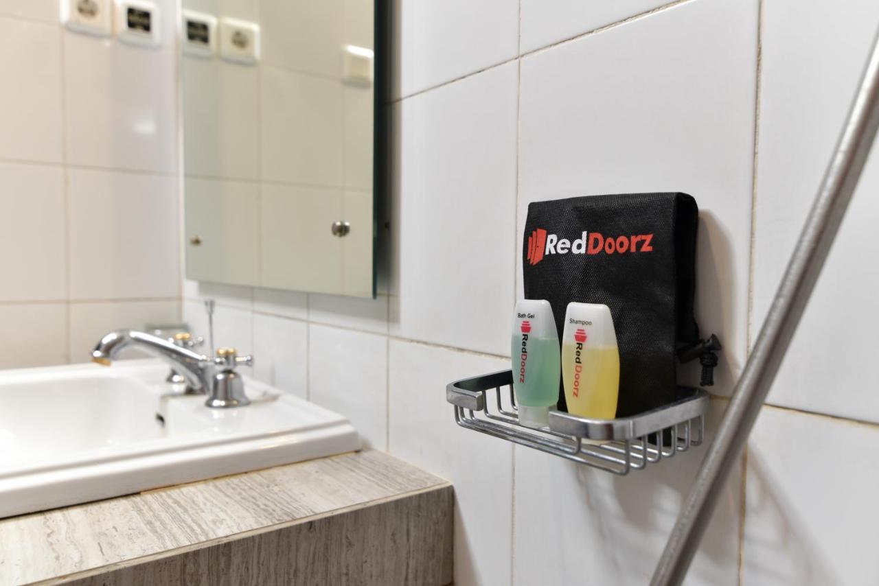 Reddoorz Plus @ Raya Legian Exteriér fotografie
